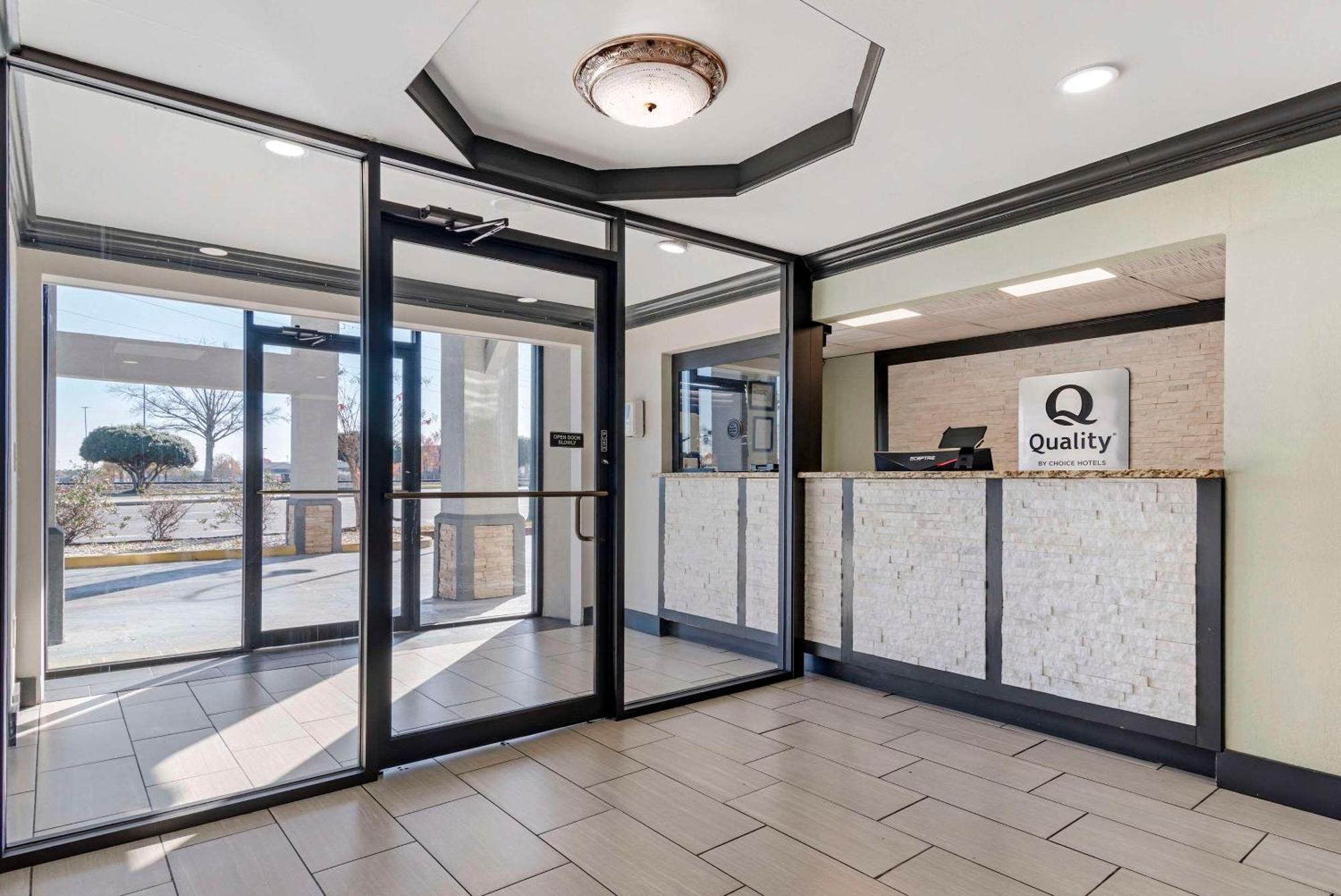Quality Inn & Suites Morrow Atlanta South Esterno foto